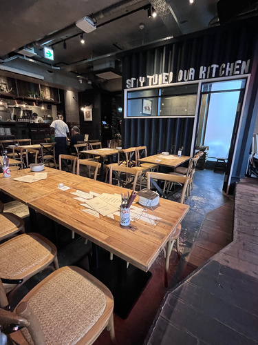 CRAFT KITCHEN Mid.Ru　内観