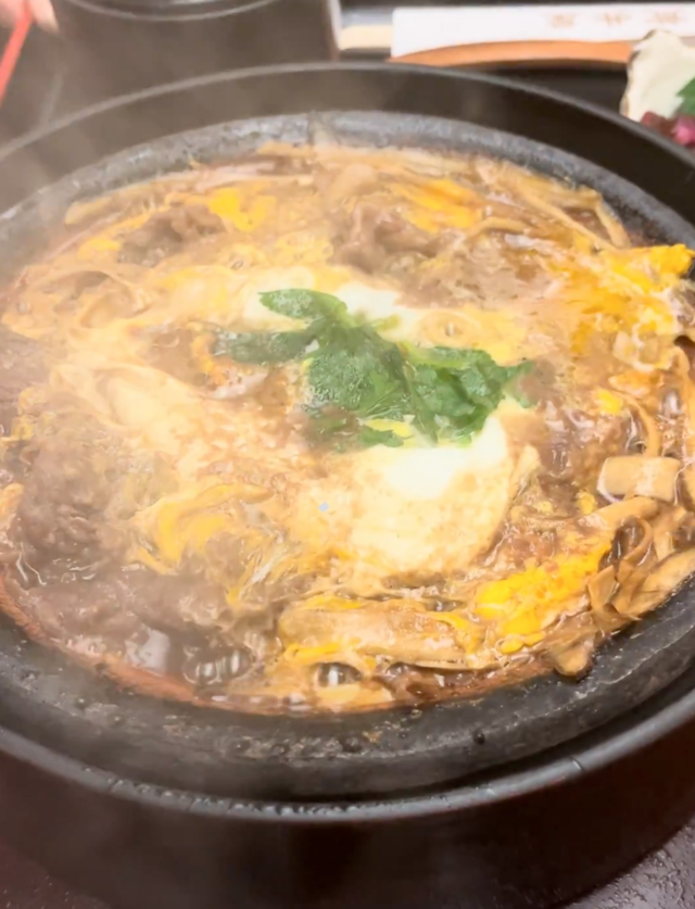 牛鍋荒井屋の牛柳川風定食