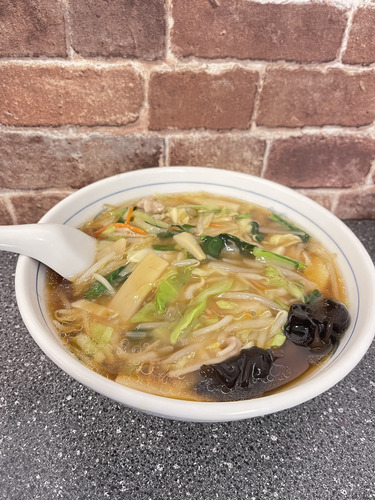 龍己飯店　サンマー麺