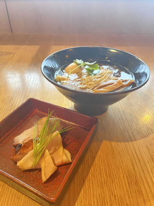 支那蕎麦屋藤花の特製 醤油らぁ麺