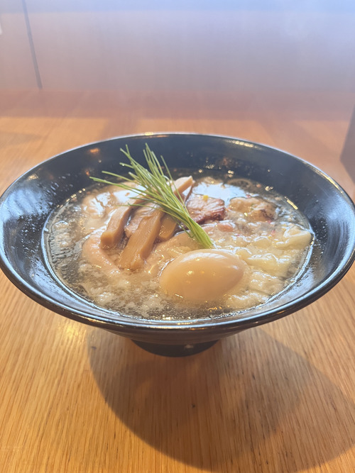 支那蕎麦屋藤花の塩らぁ麺