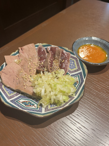 もつ焼き　じんべえ　本日の刺身2点盛り